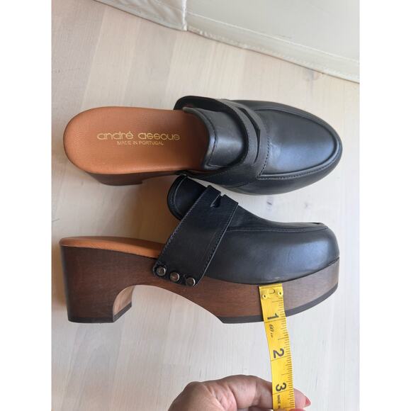 André Assous black Soraya Water Resistant Clog (Women) size 5 - Picture 9 of 10